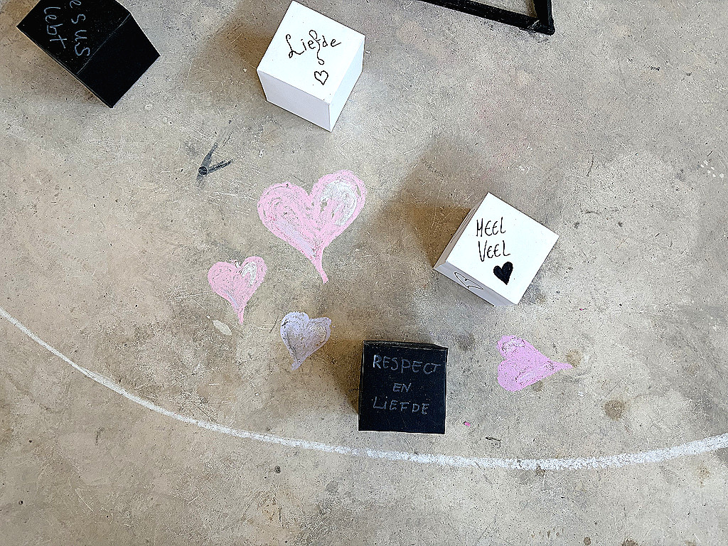 mvbaks cubes day2 love